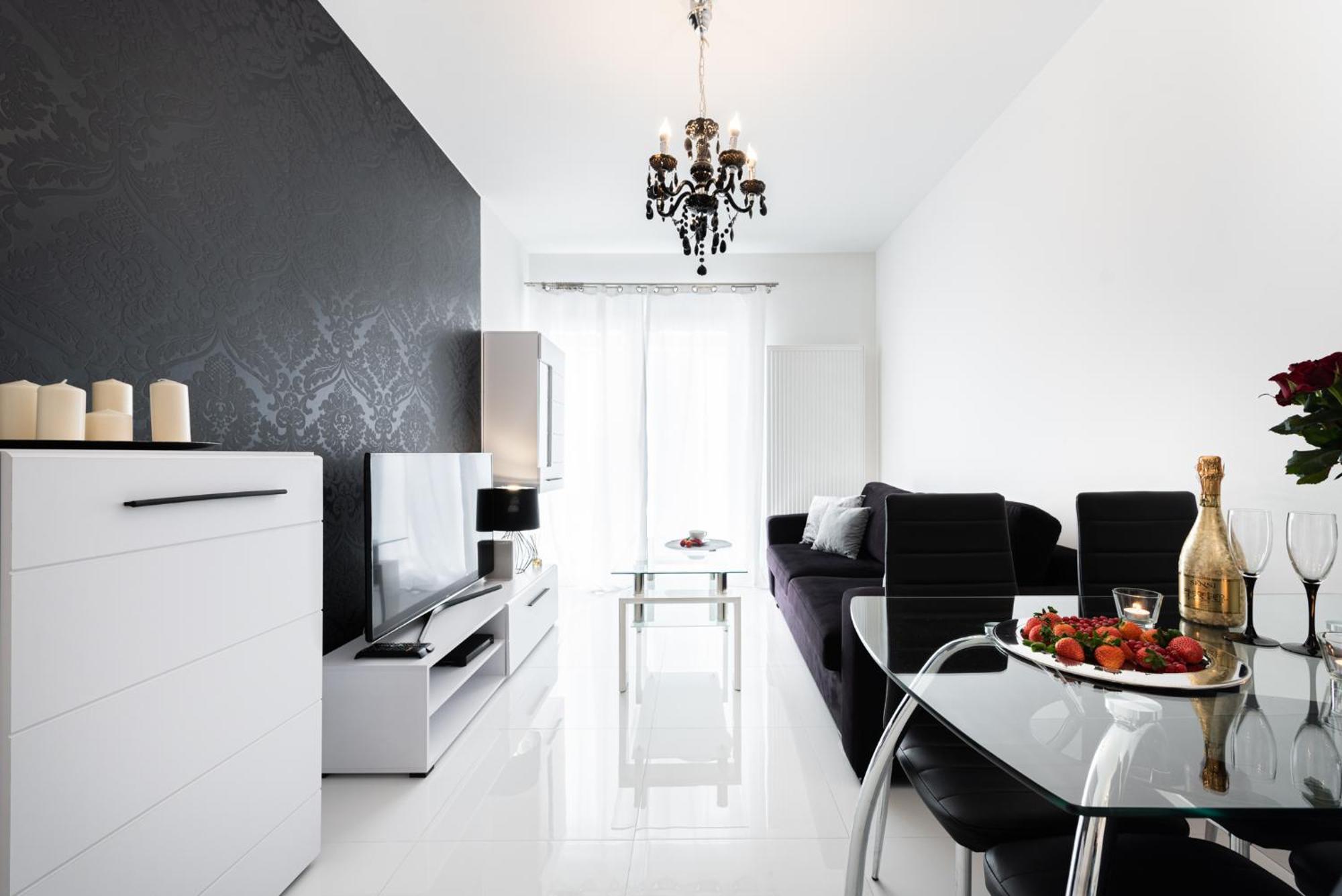 Apartamenty Tespis - Francuska Atal Park II كاتوفيتسه المظهر الخارجي الصورة