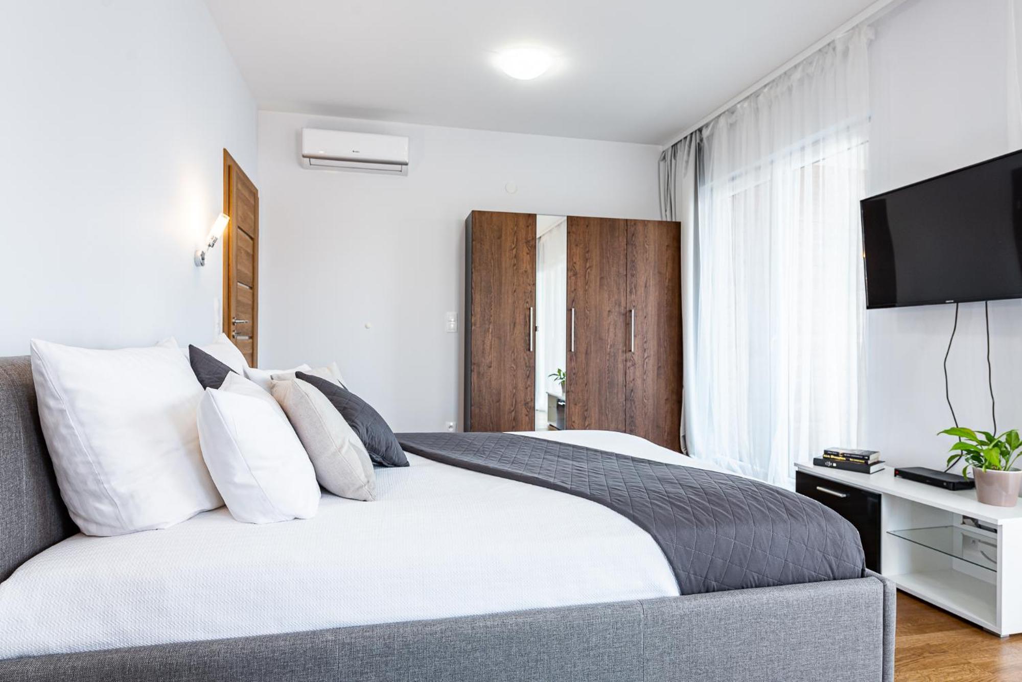 Apartamenty Tespis - Francuska Atal Park II كاتوفيتسه المظهر الخارجي الصورة